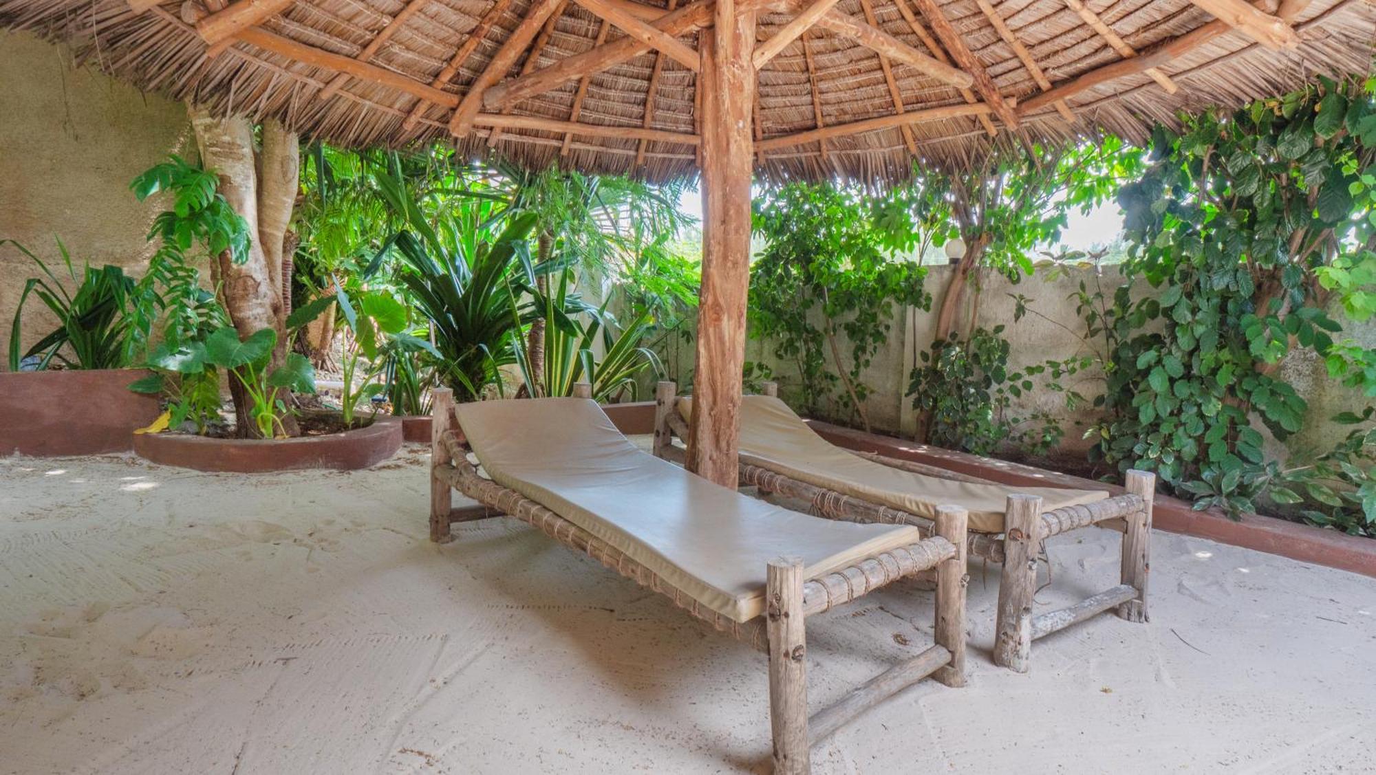 Nyumbani Residence Suites Jambiani  Buitenkant foto